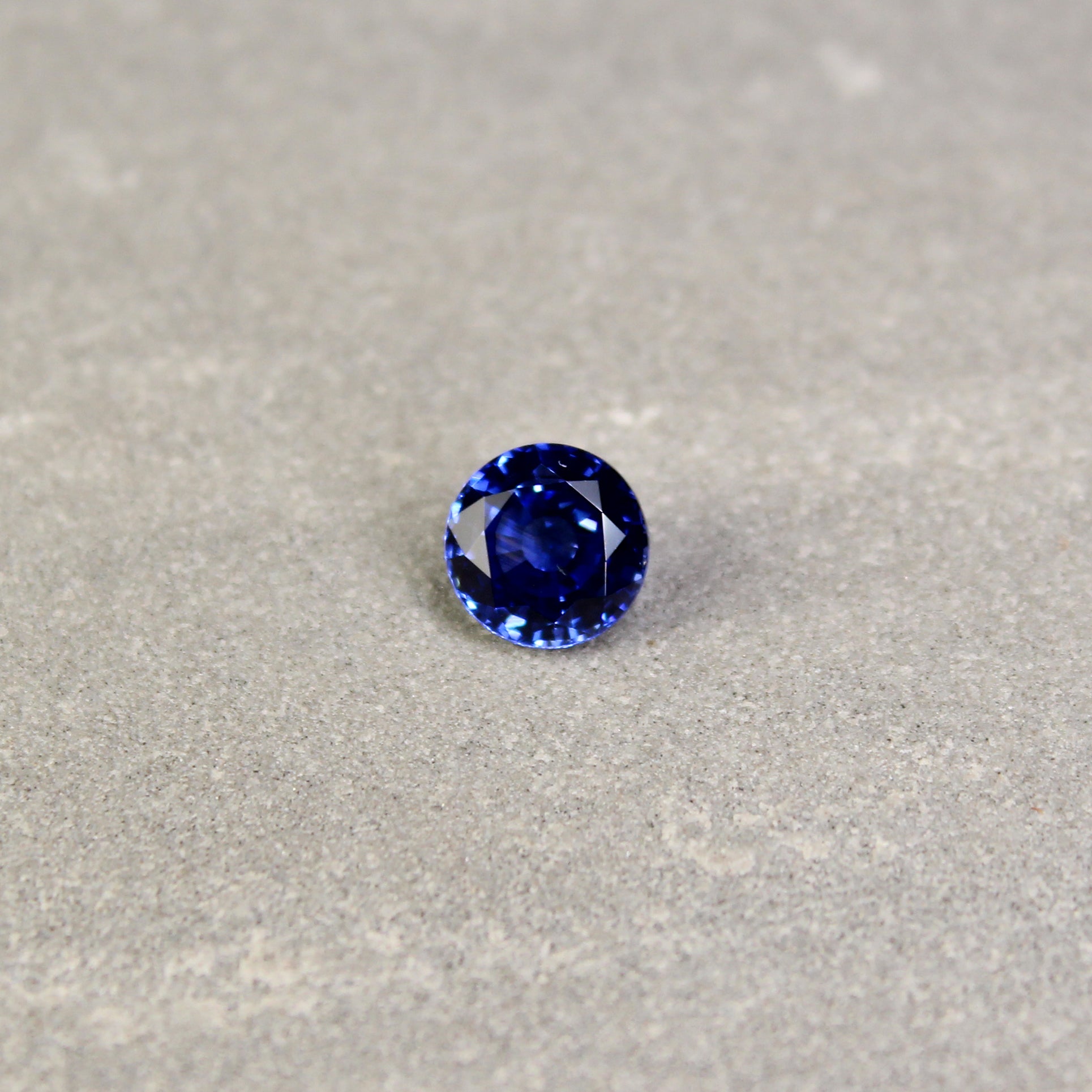 1.48ct Round Sapphire, Heated, Sri Lanka - 6.57 - 6.62 x 4.07mm