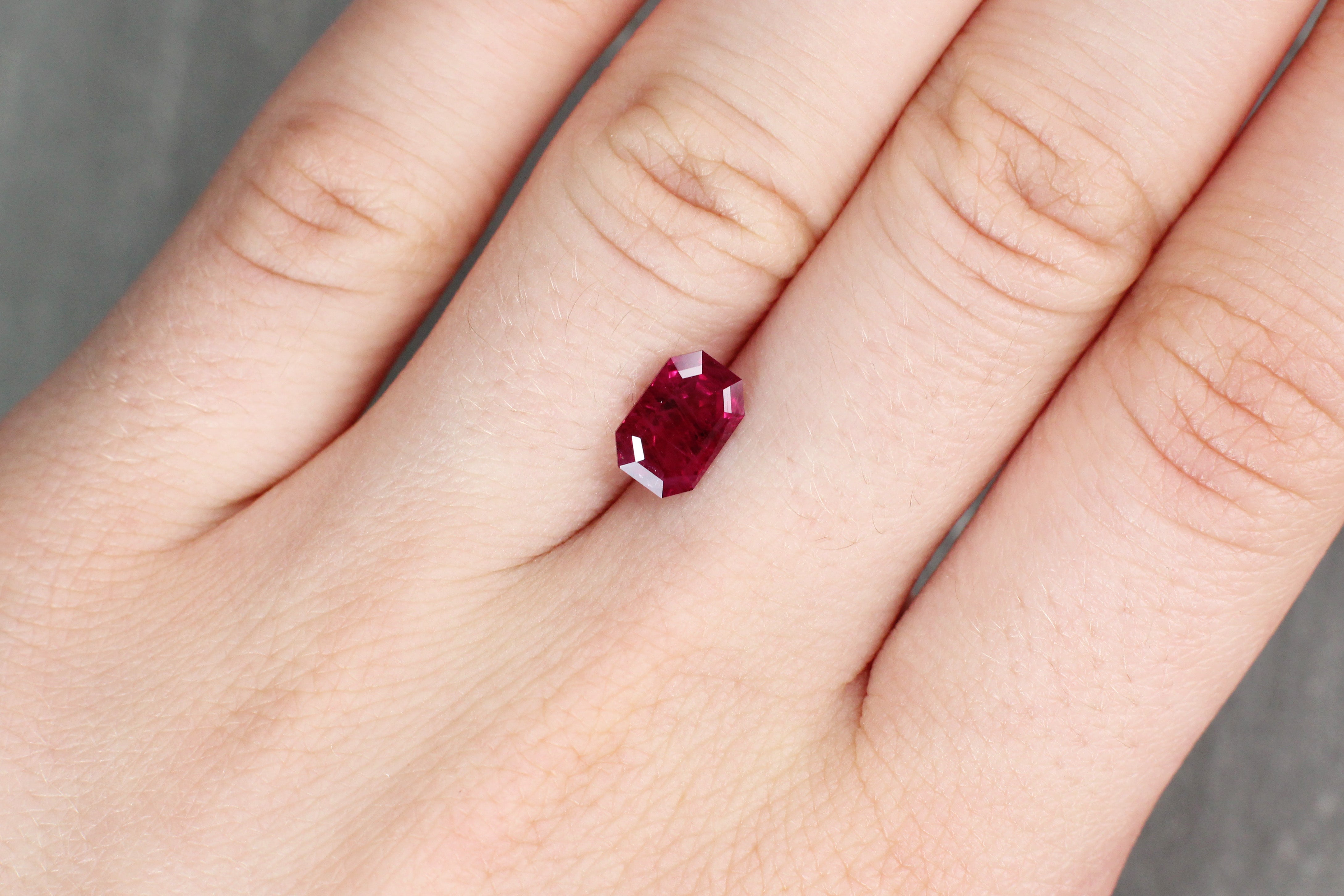 2.01ct Purplish Red, Octagon Ruby, H(a), Thailand - 8.41 x 5.71 x 4.03mm