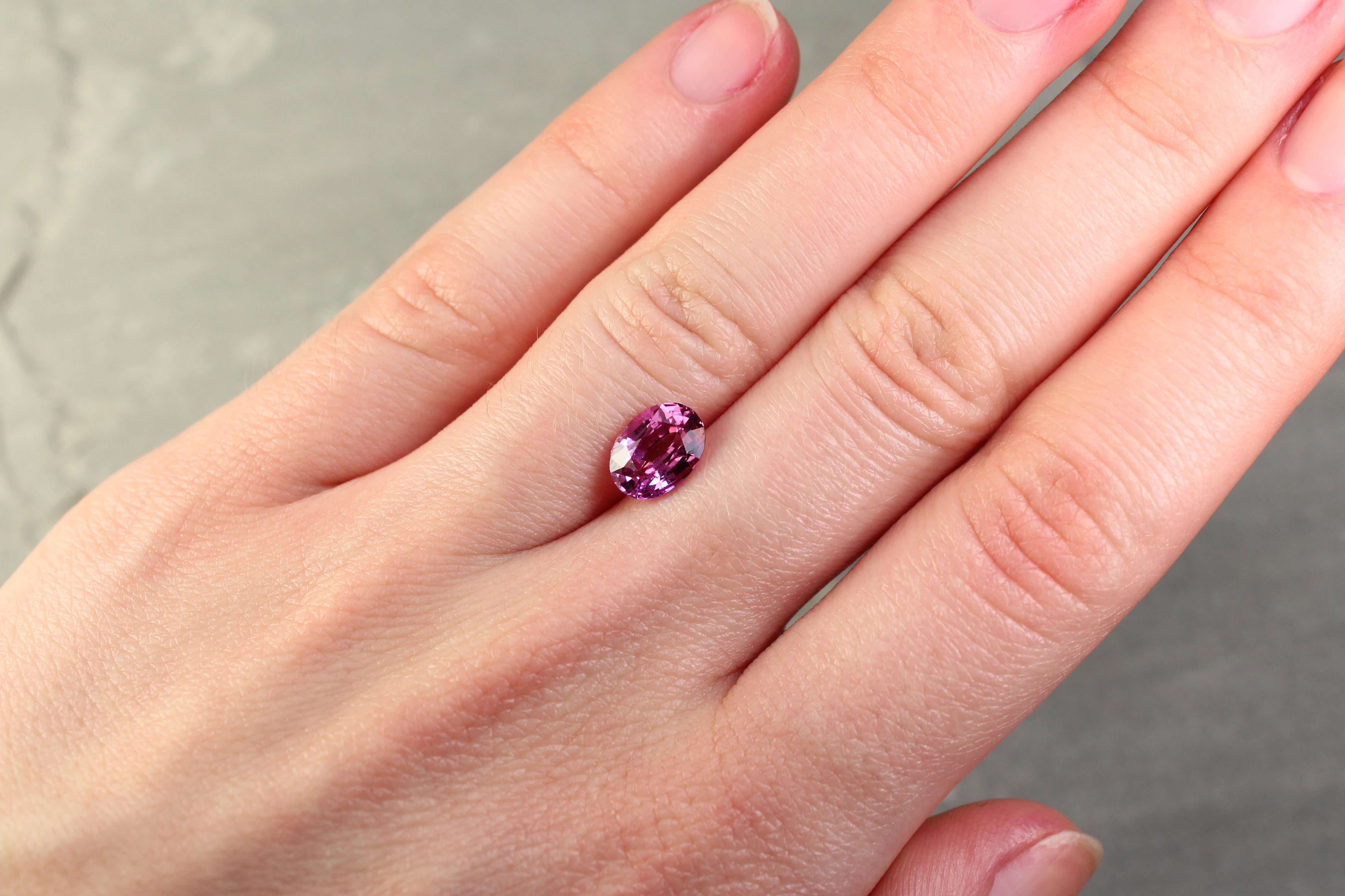 2.19ct Pink, Oval Sapphire, Madagascar - 7.83 x 6.56 x 5.18mm