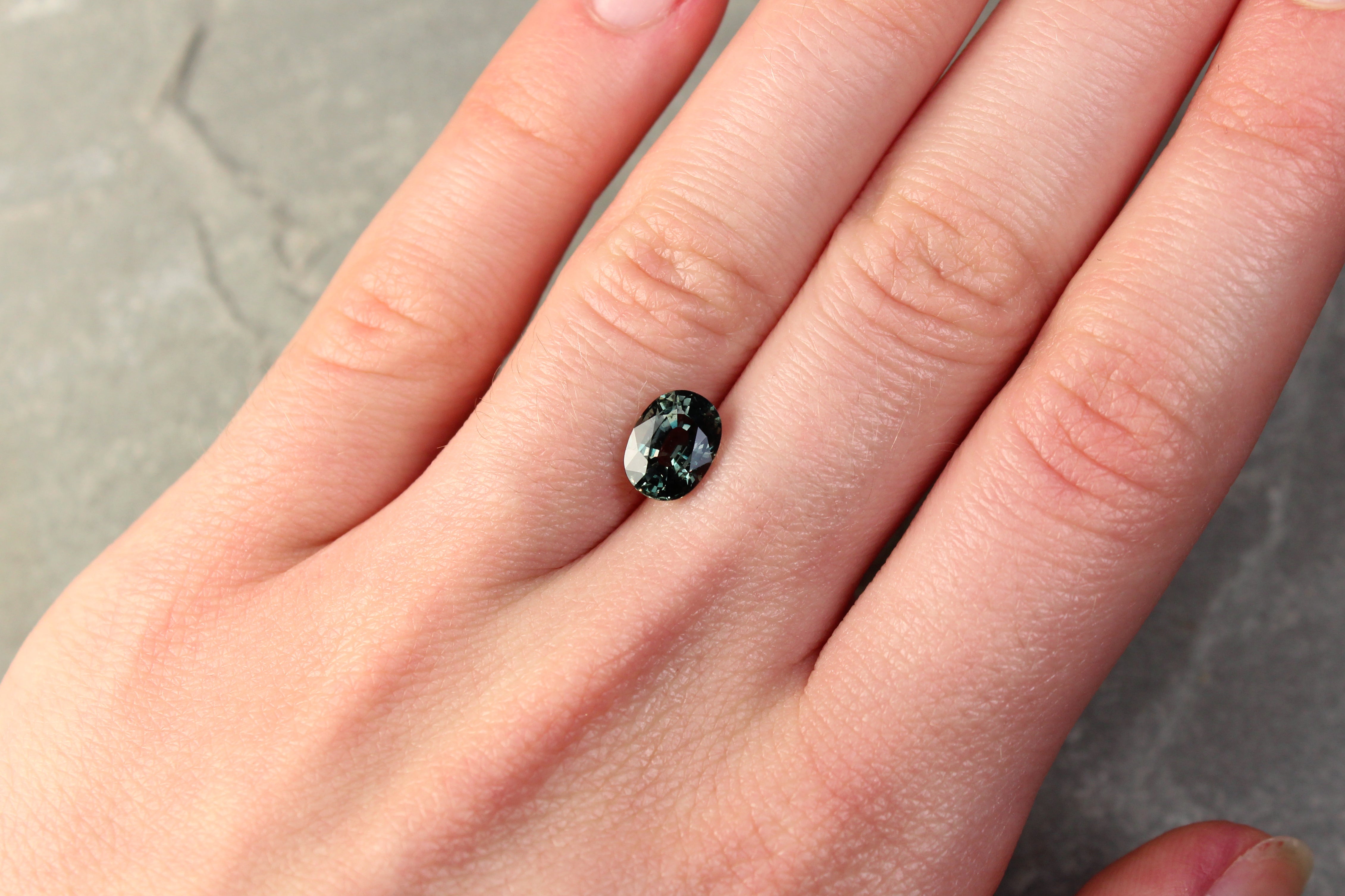 2.25ct Green, Oval Sapphire, Heated, East Africa - 8.40 x 6.30 x 4.65mm