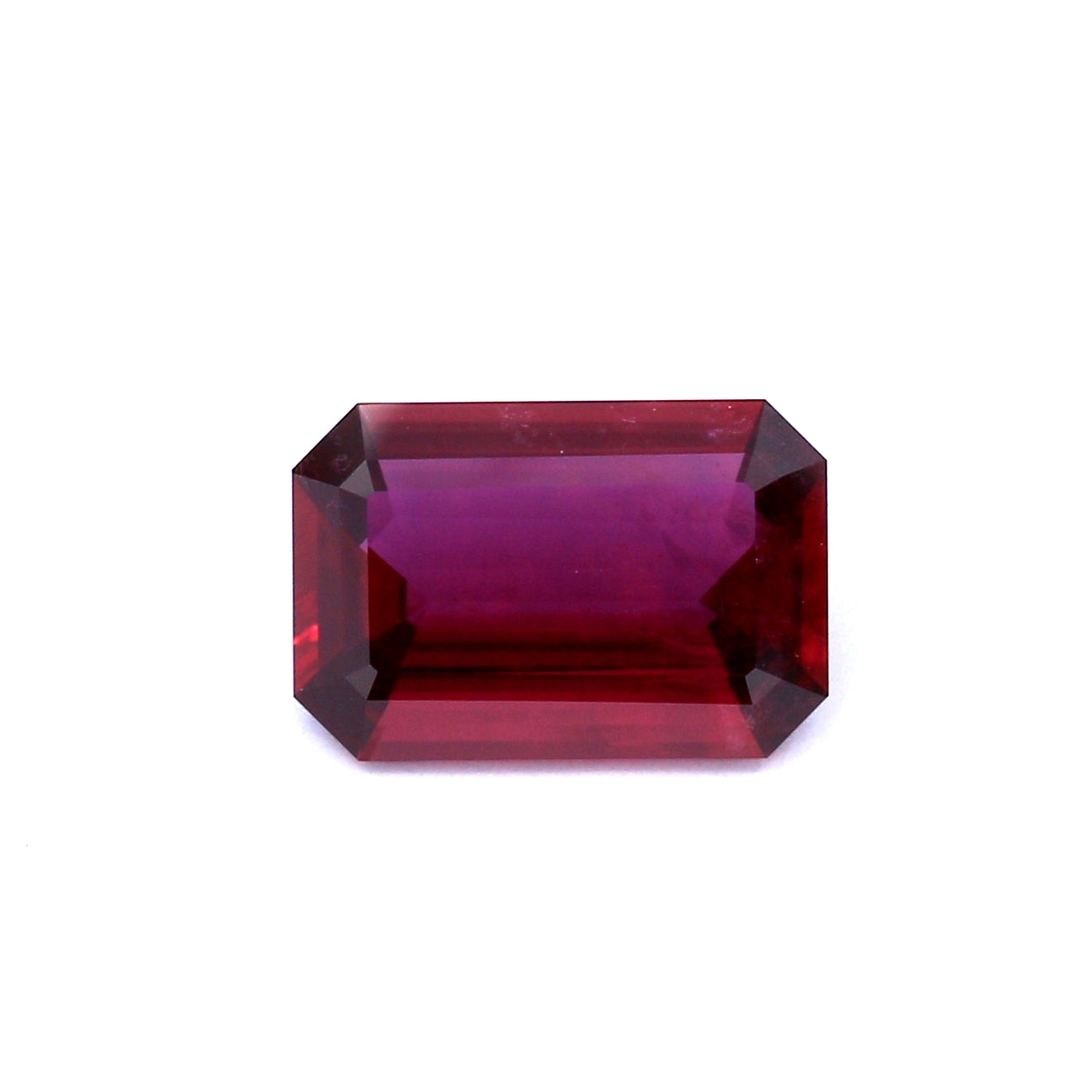 2.77ct Purplish Red, Octagon Ruby, Thailand - 11.00 x 7.40 x 3.20mm