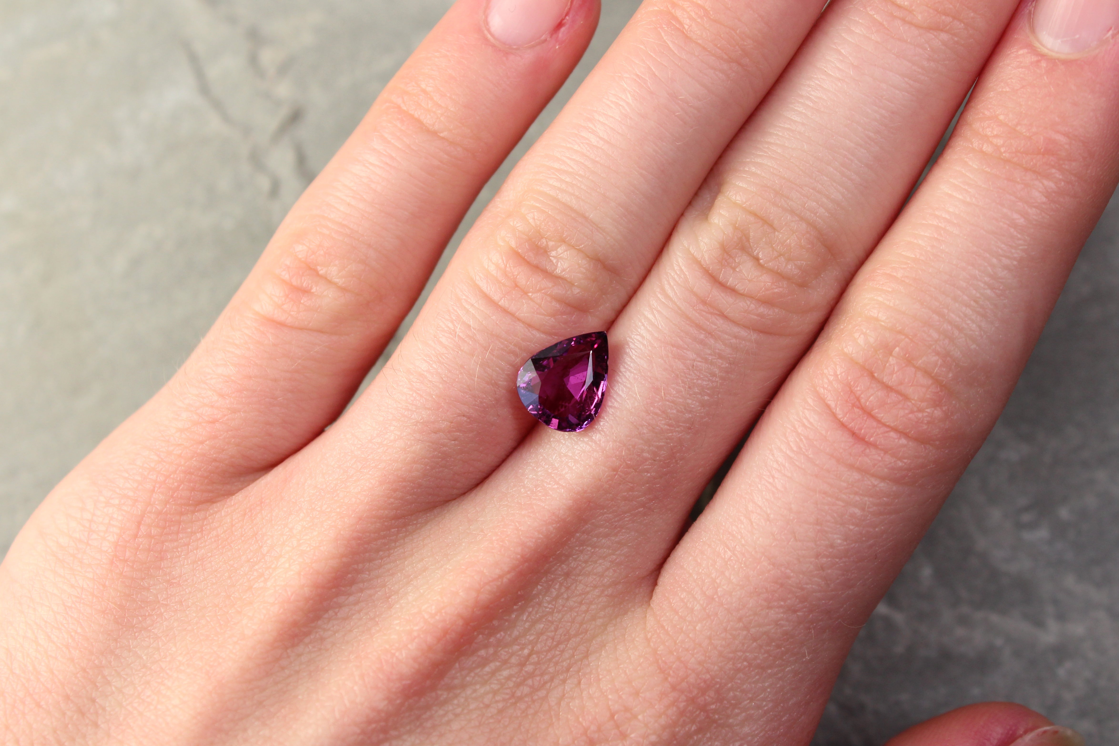 2.88ct Pinkish Purple, Pear Shape Sapphire, No Heat, Madagascar - 10.06 x 8.01 x 4.22mm