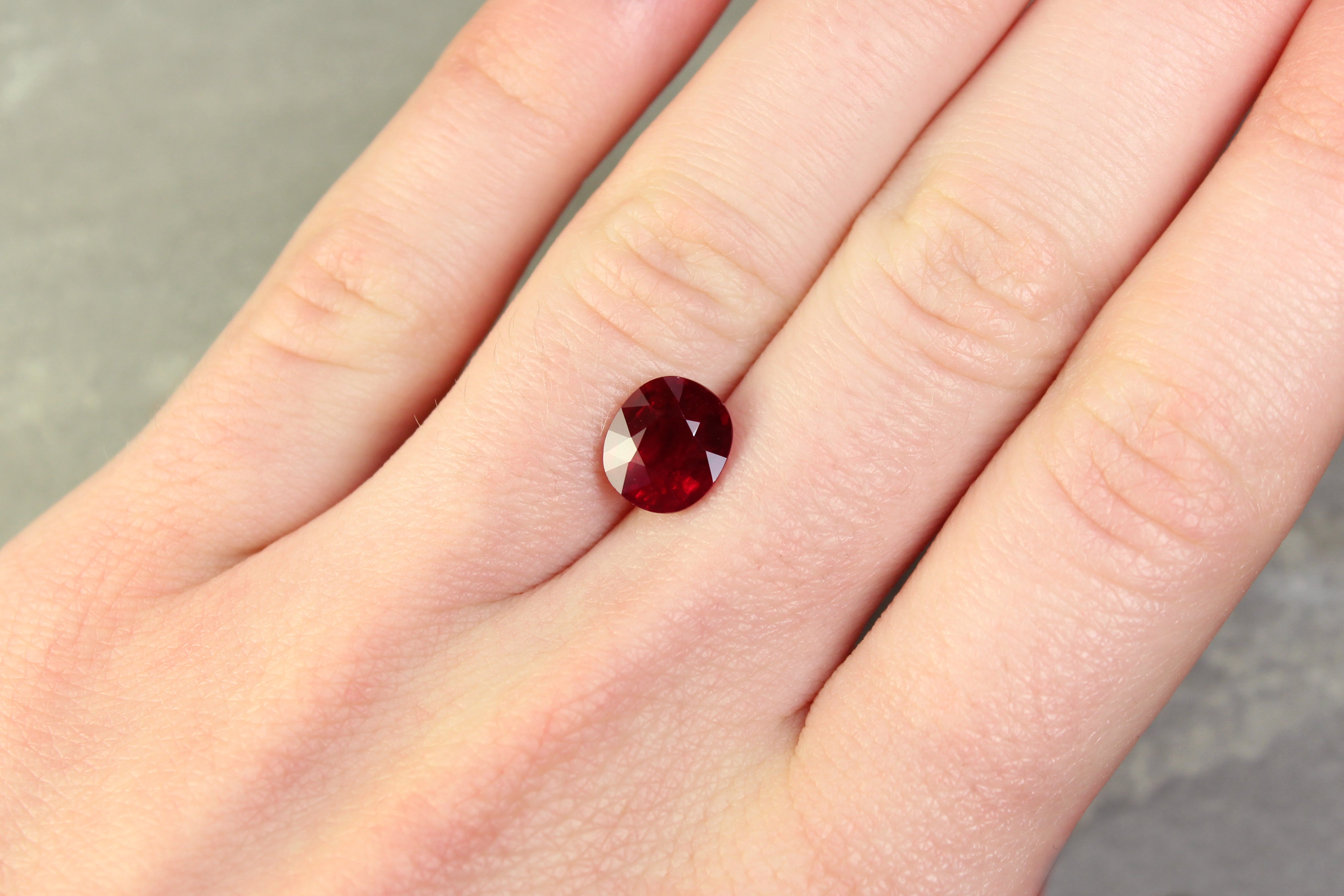 3.03ct Oval Ruby, H(b), Mozambique - 8.94 x 7.82 x 5.06mm