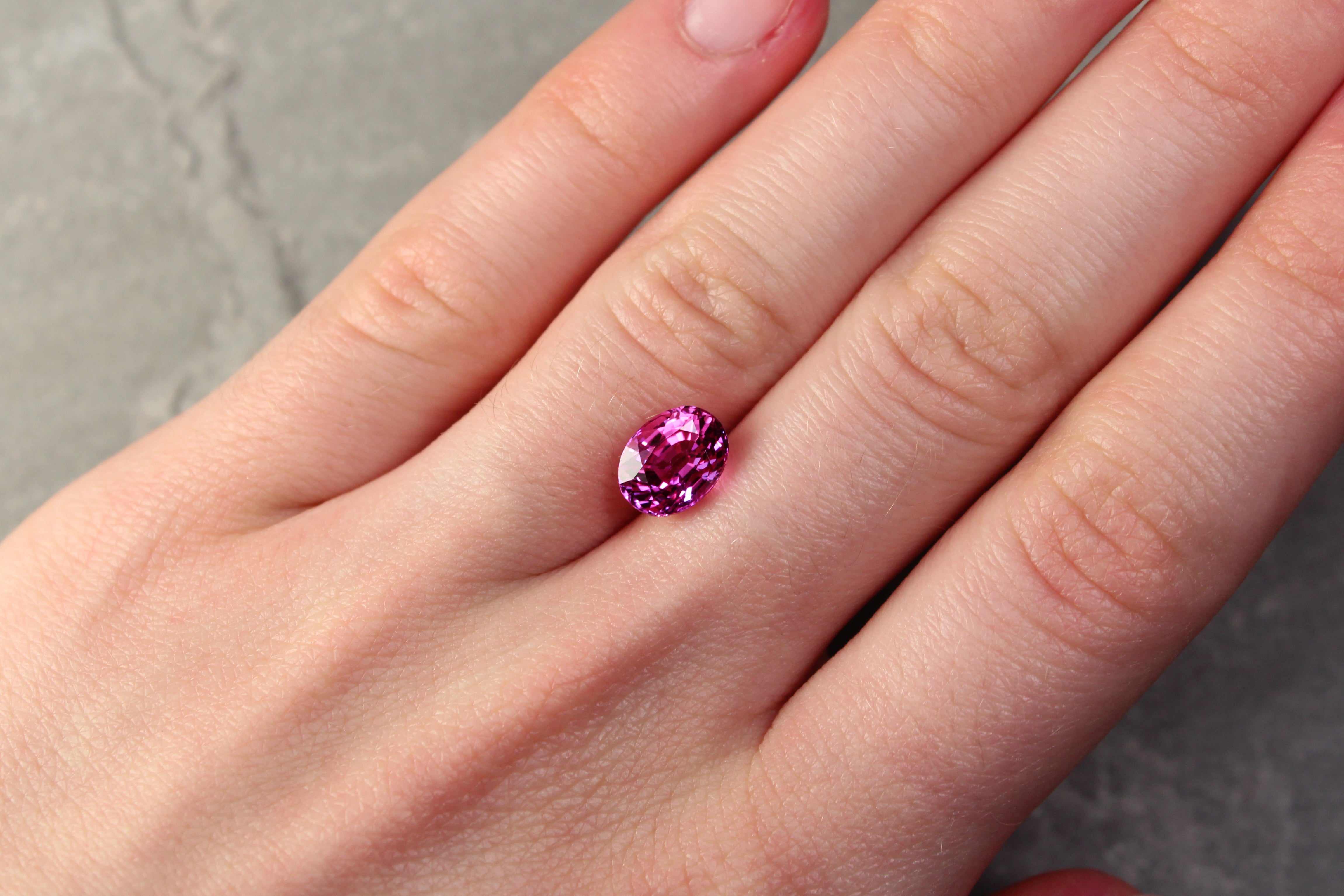 3.04ct Pink, Oval Sapphire, Madagascar - 8.82 x 6.83 x 5.63mm