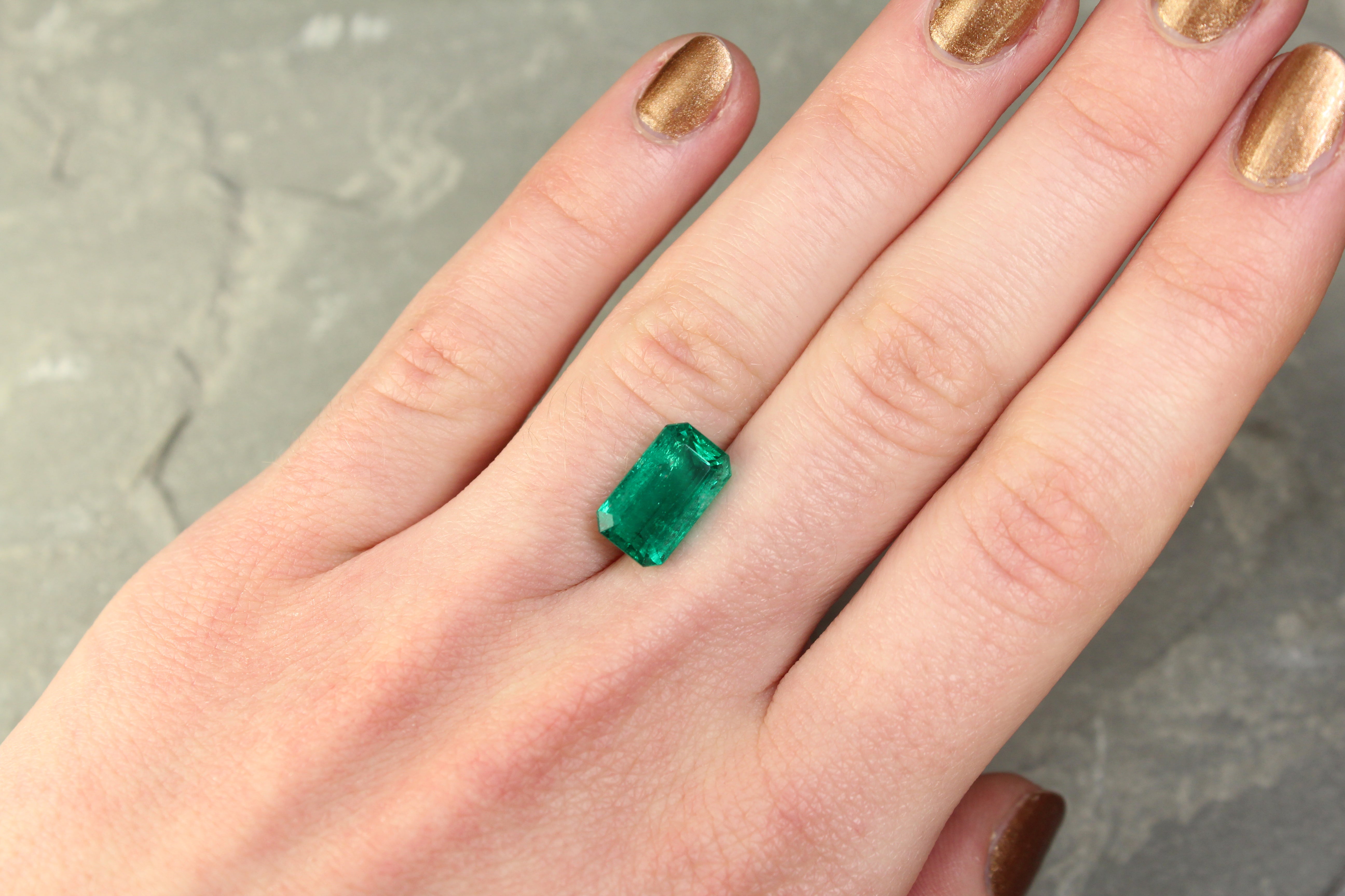 4.12ct Bluish Green, Octagon Emerald, Oiled, Colombia - 12.12 x 7.30 x 5.32mm