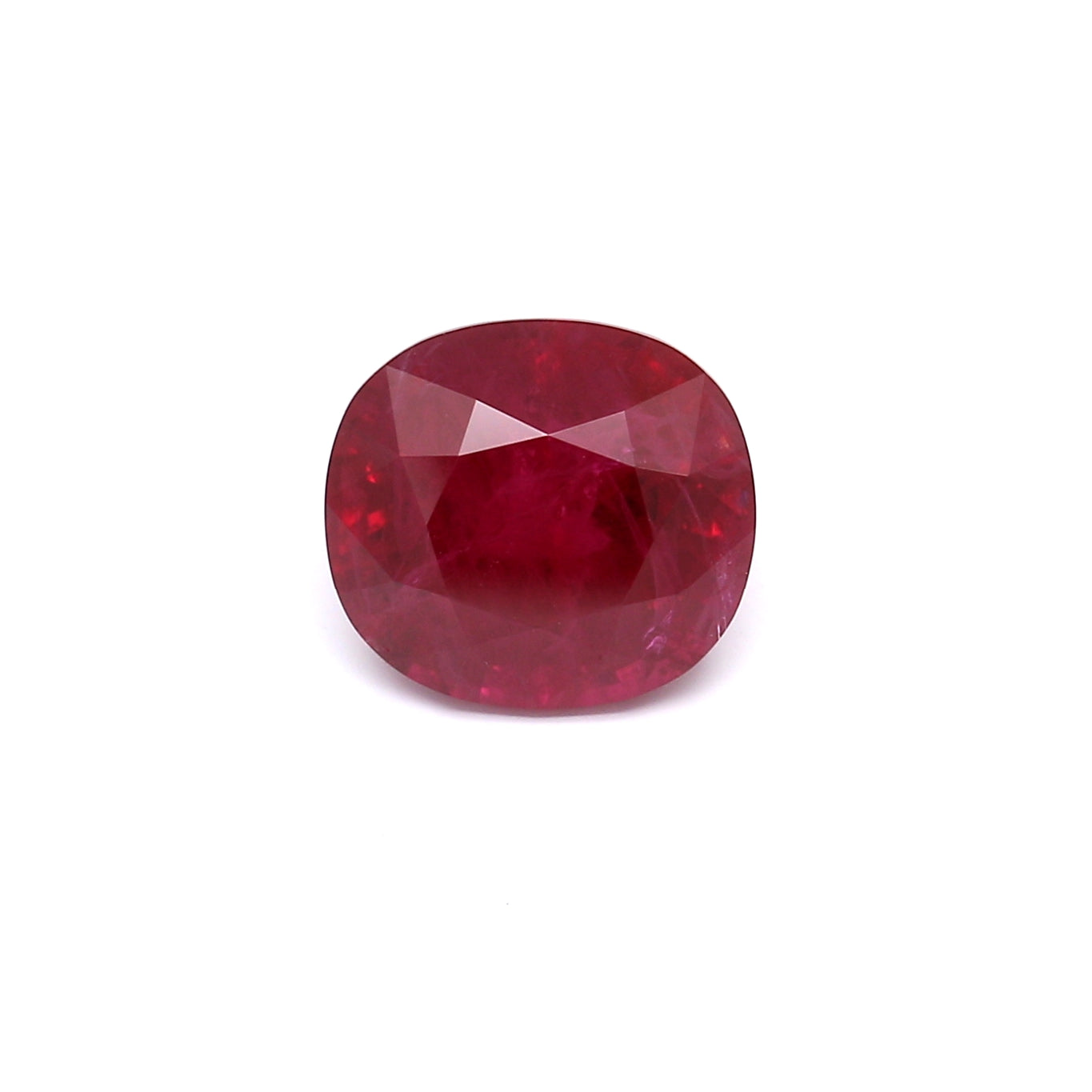 4.35ct Vivid Red, Oval Ruby, Thailand - 9.44 x 8.68 x 6.24mm