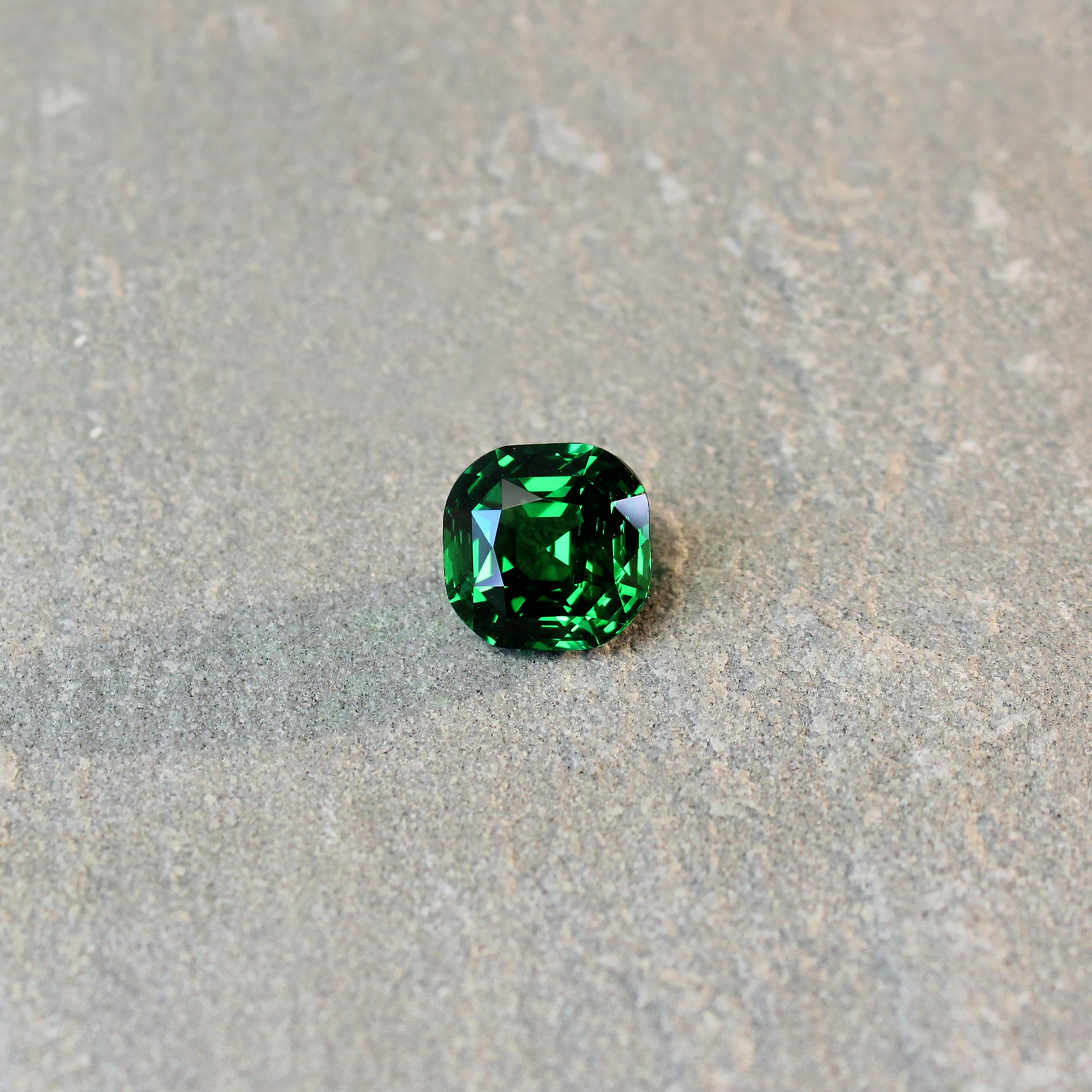 5.07ct Cushion Tsavorite Garnet, No Treatment, East Africa - 9.31 x 9.28 x 6.93mm