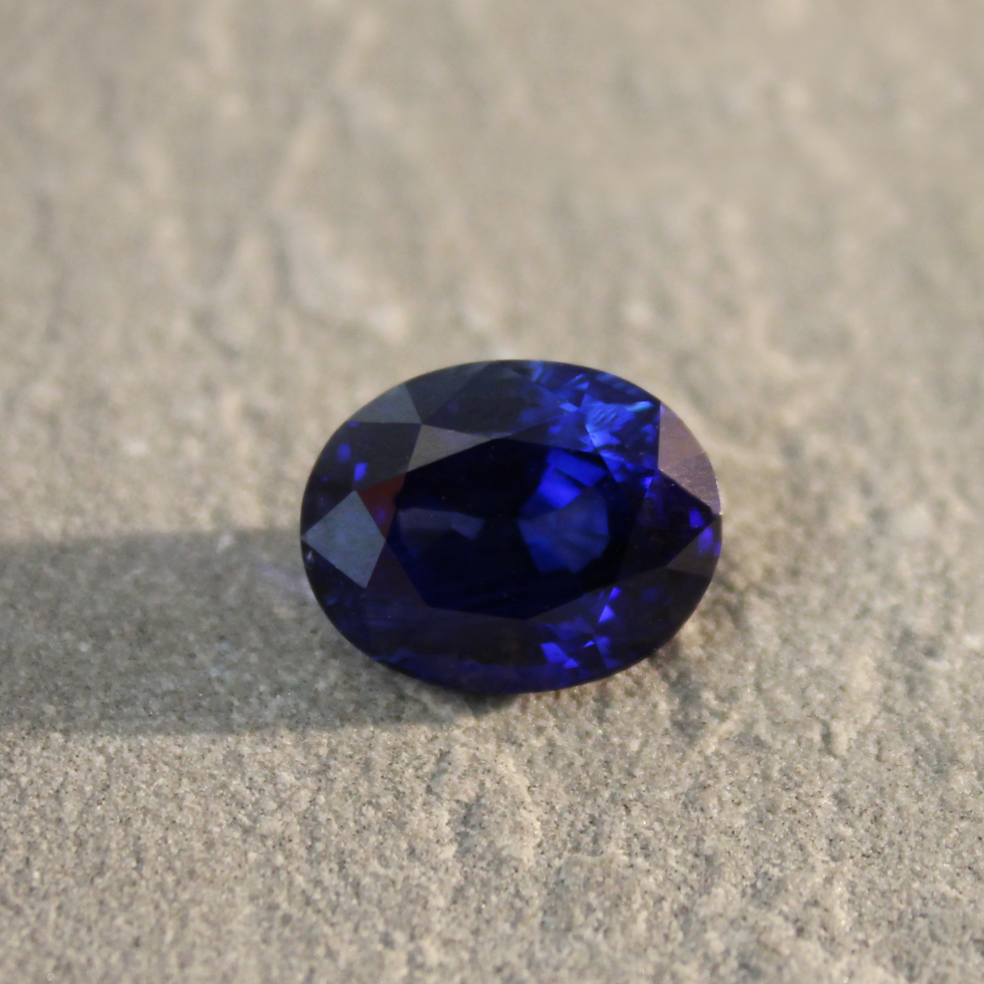 7.74ct Vivid, Royal Blue, Oval Sapphire, Sri Lanka - 12.33 x 9.78 x 7.53mm