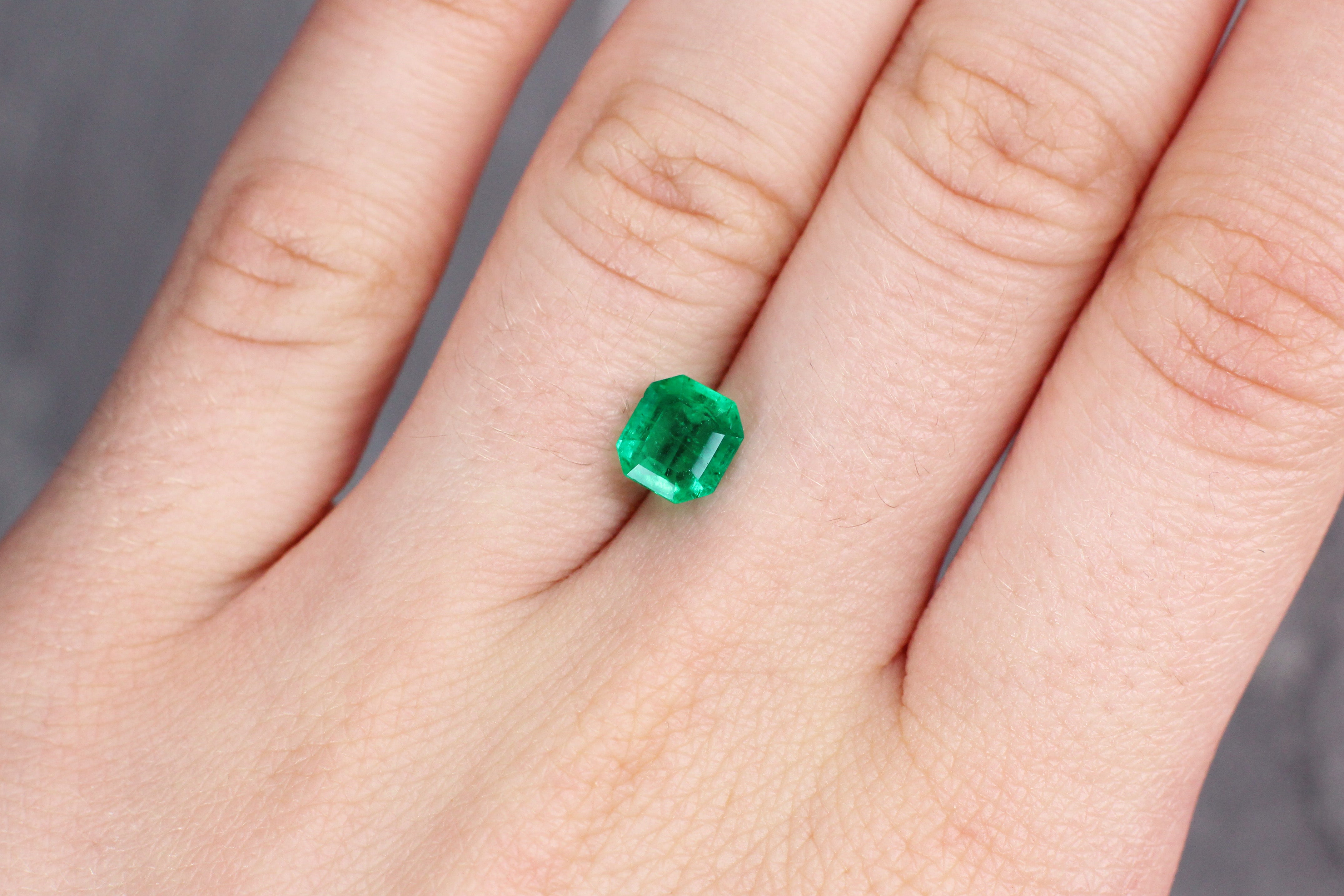 1.34ct Octagon Emerald, Moderate Resin, Colombia - 6.85 x 6.32 x 3.78mm