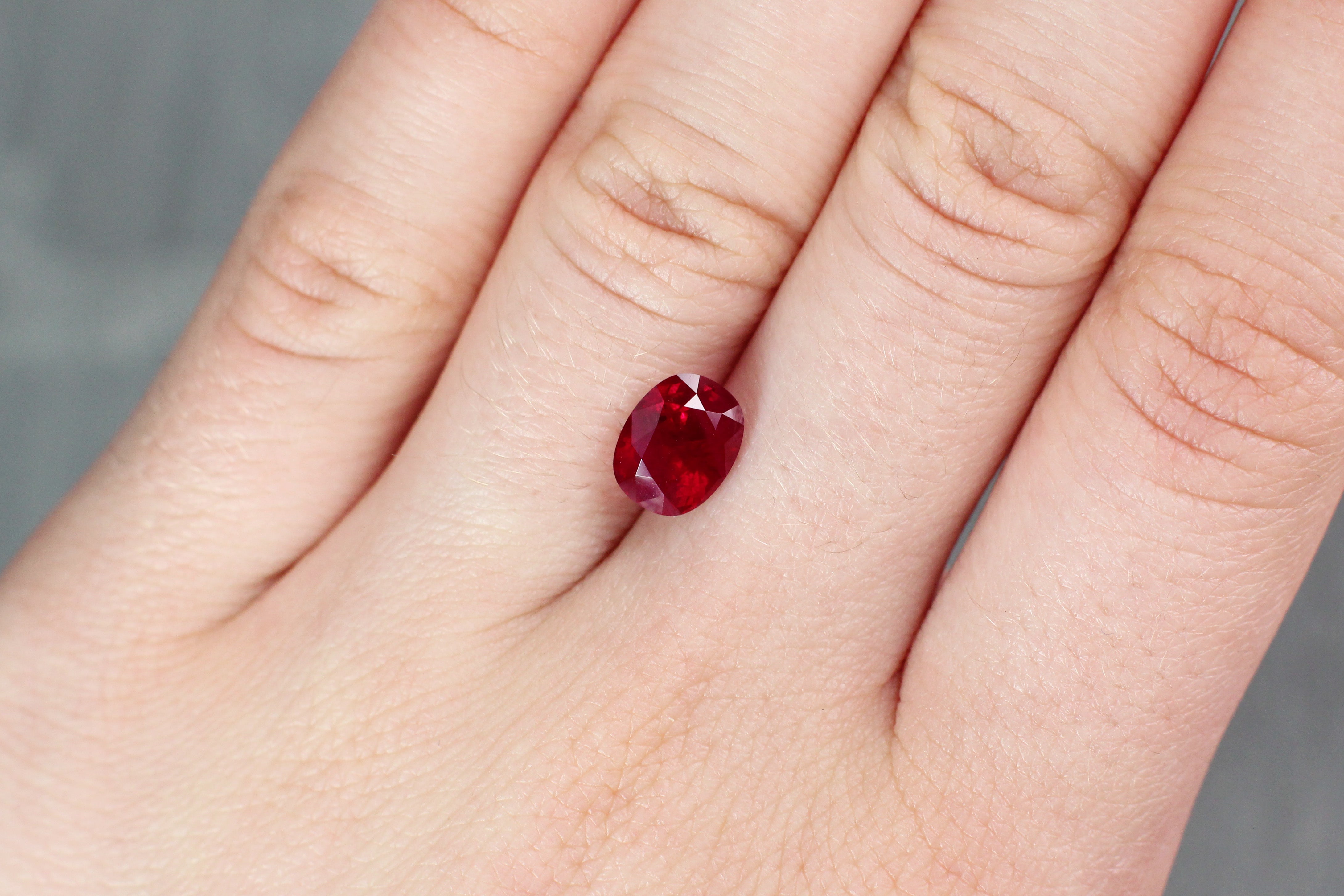2.71ct Vivid, PIgeon's Blood Red, Oval Ruby, H(a), Myanmar - 8.56 x 6.76 x 5.62mm