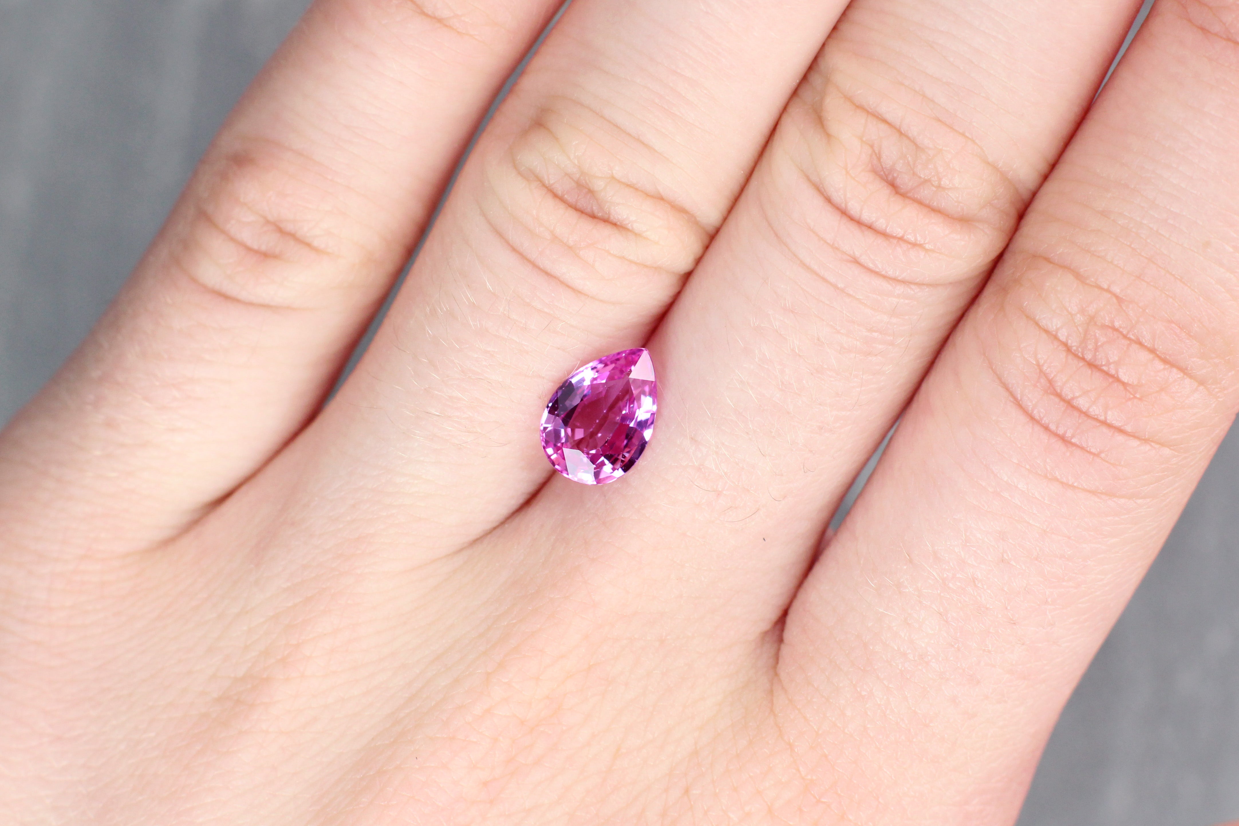 2.01ct Pink, Pear Shape Sapphire, Heated, Madagascar - 9.72 x 6.90 x 3.60mm