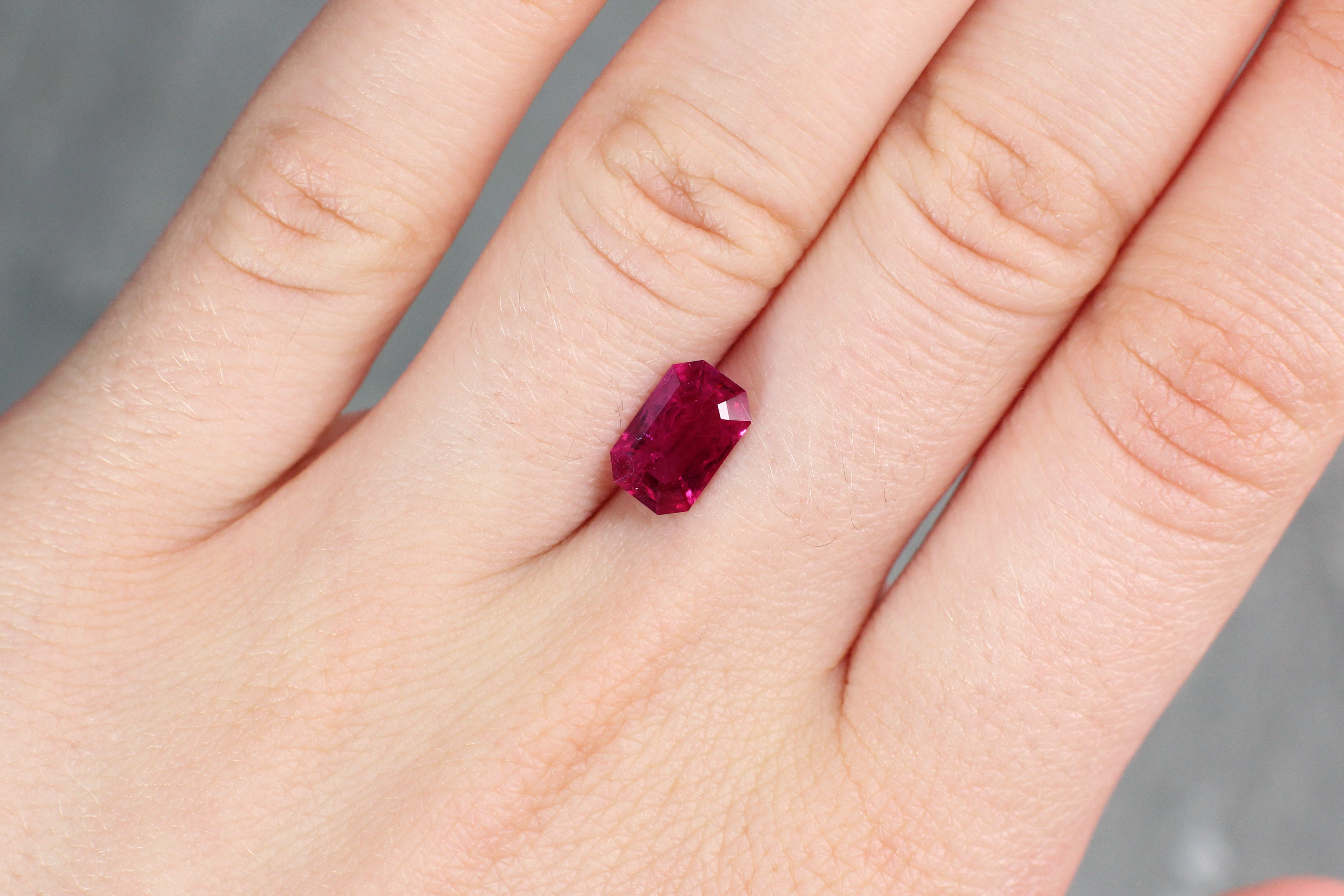 2.11ct Purplish Red, Octagon Ruby, H(b), Thailand - 9.29 x 6.03 x 3.56mm
