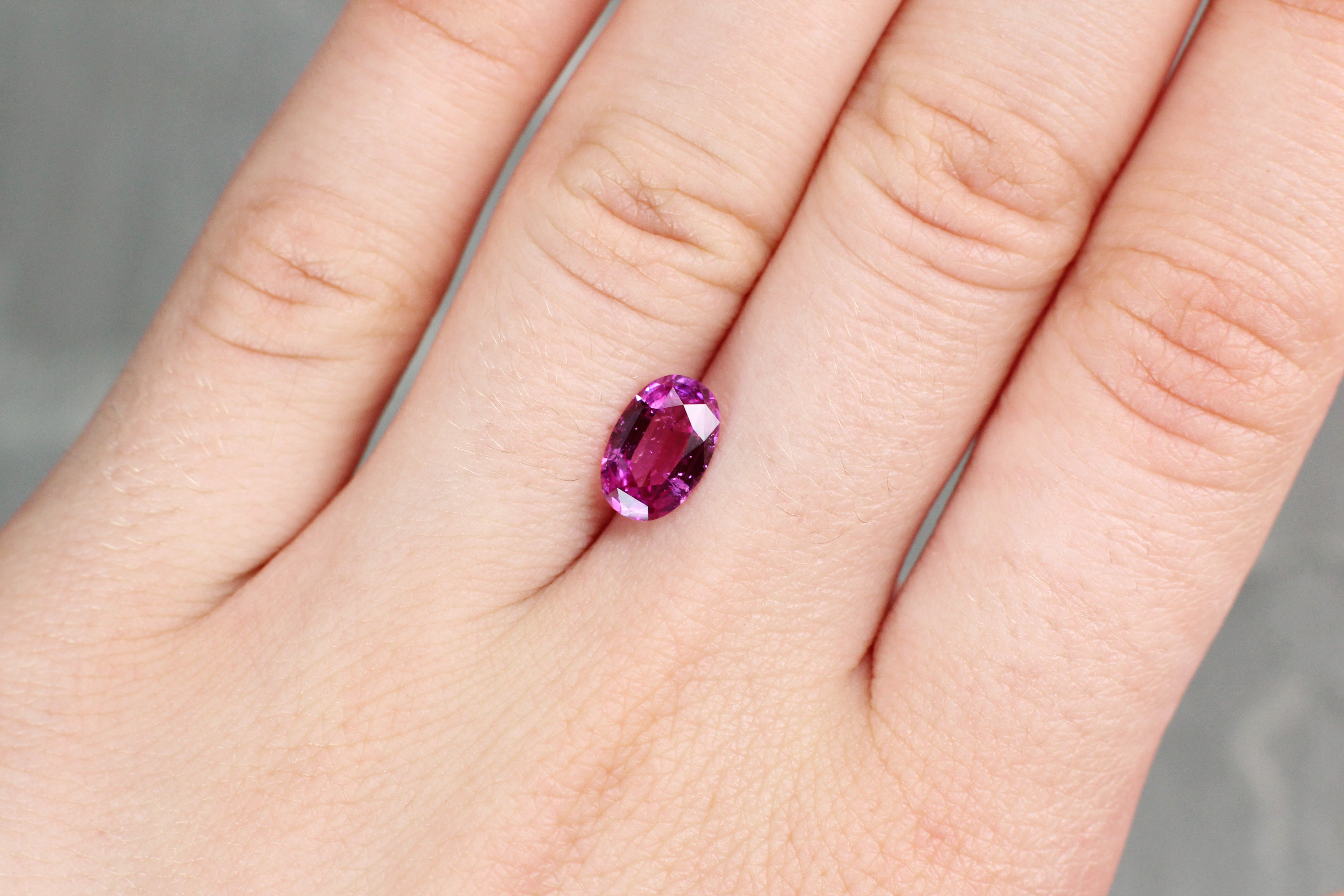 1.94ct Pink, Oval Sapphire, Madagascar - 9.38 x 6.14 x 3.68mm