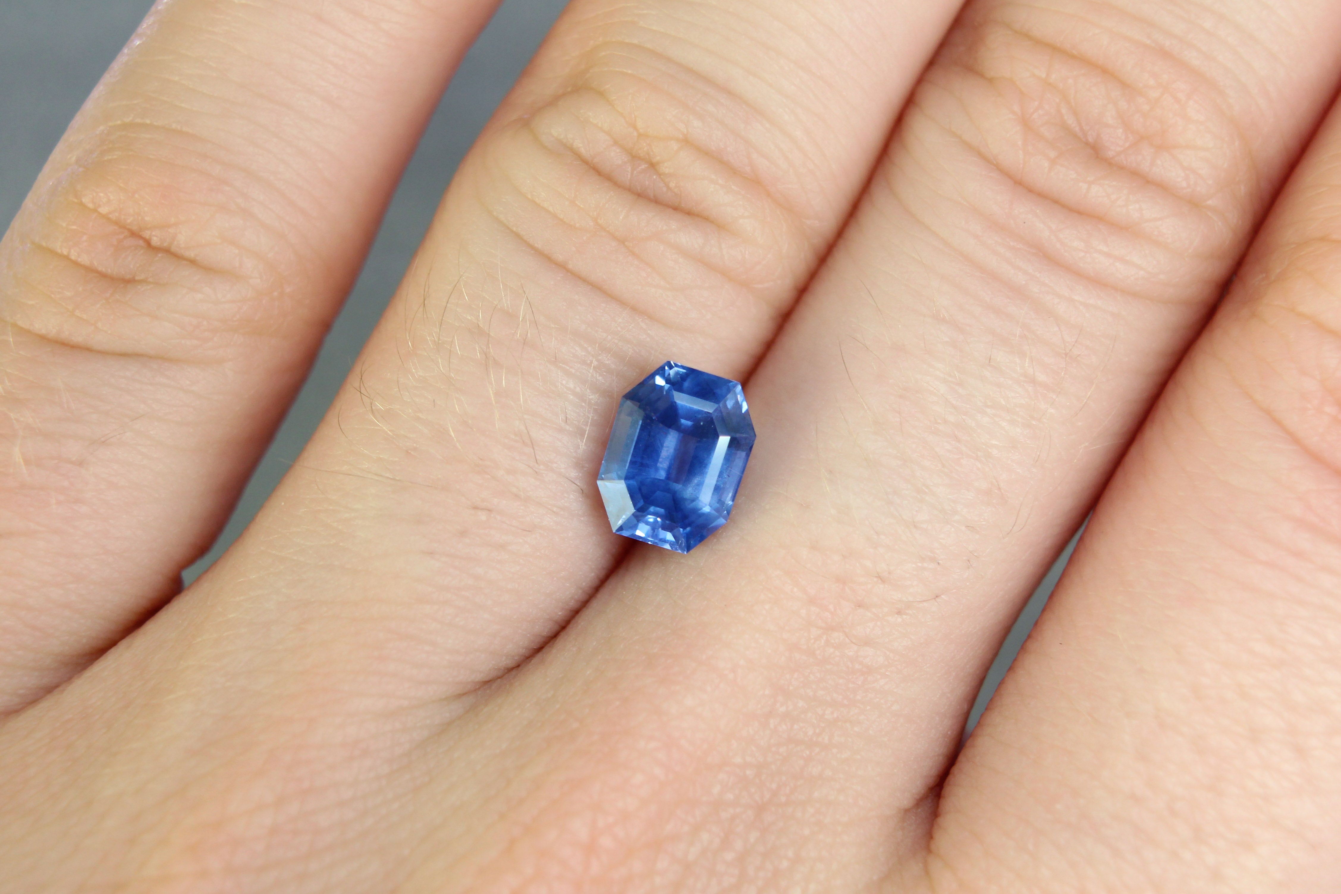 2.26ct Octagon Sapphire, Sri Lanka - 7.92 x 6.17 x 4.82mm