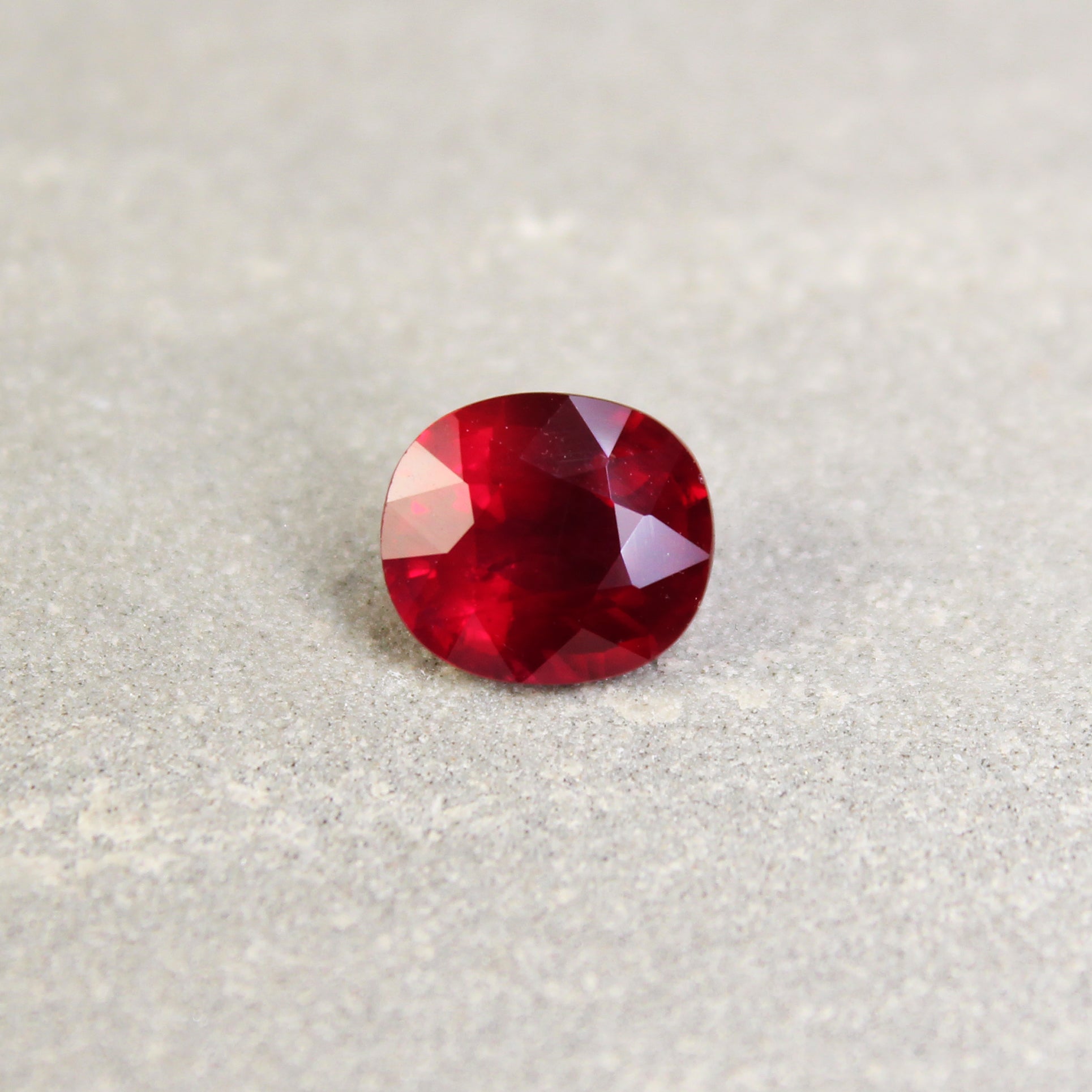 3.03ct Oval Ruby, H(b), Mozambique - 8.94 x 7.82 x 5.06mm