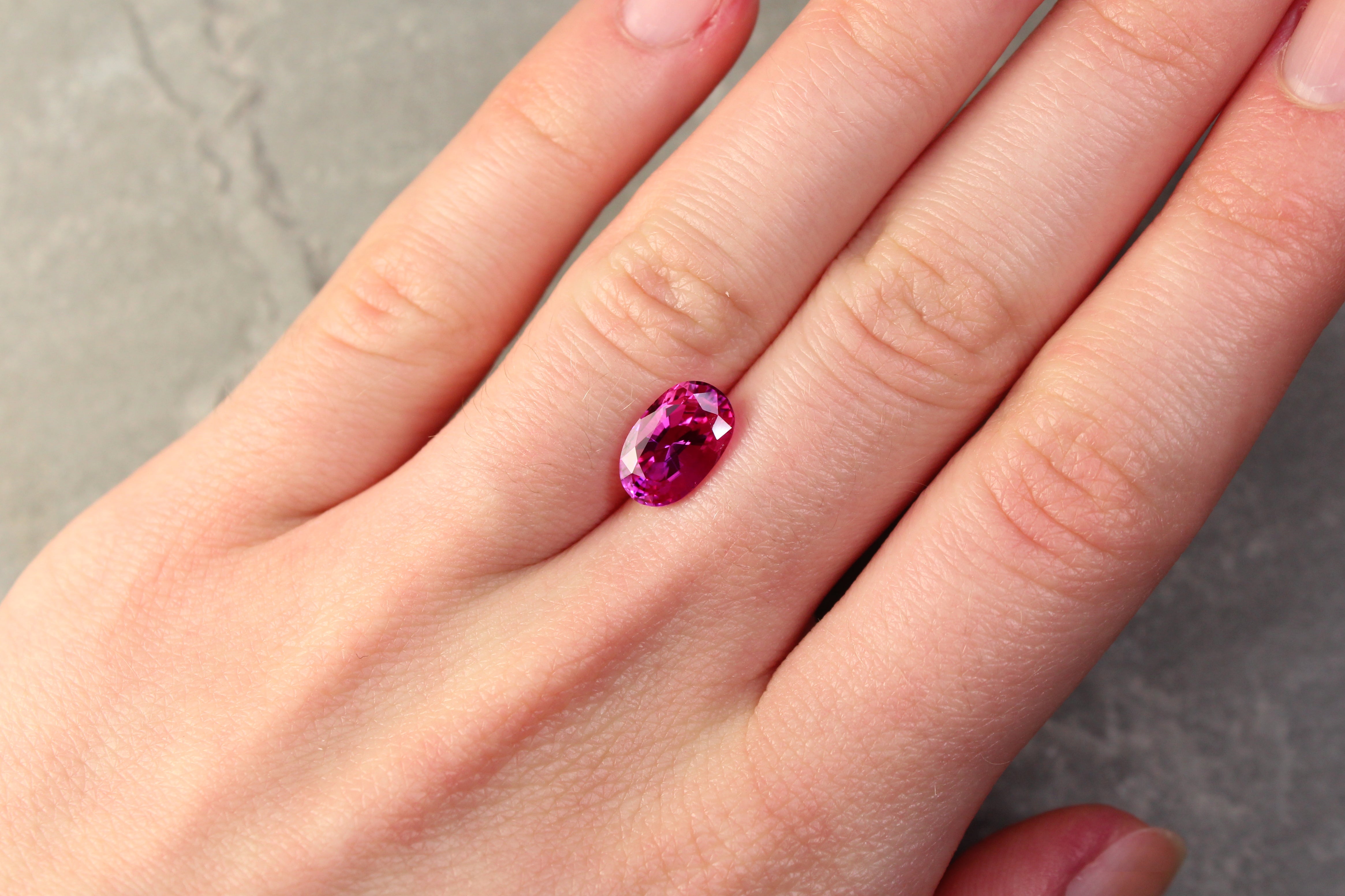 3.04ct Pinkish Red, Oval Ruby, No Heat, Myanmar - 10.62 x 6.73 x 5.16mm
