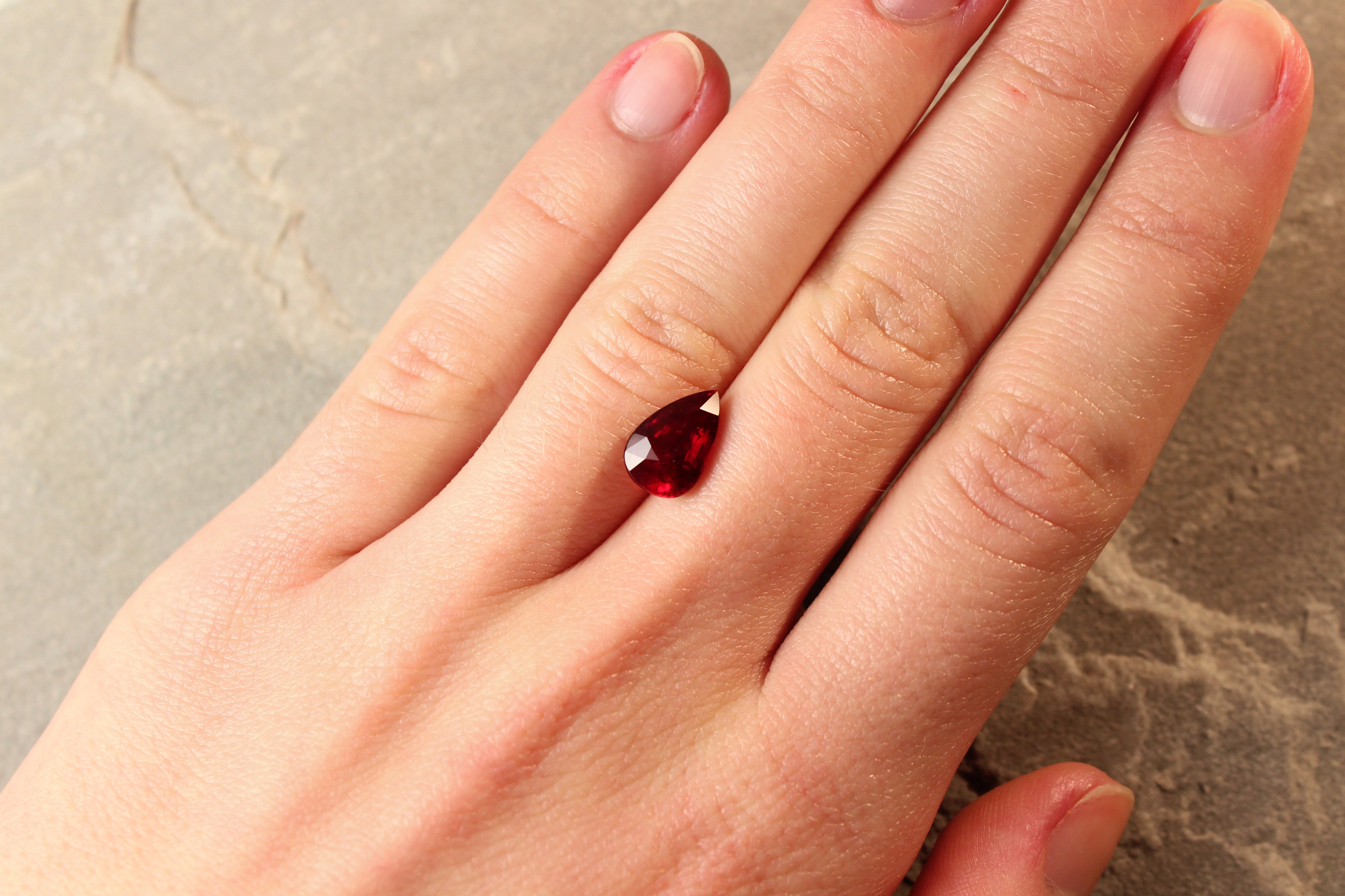 3.09ct Vivid Red, Pear Shape Ruby, No Heat, Mozambique - 10.98 x 7.14 x 5.07mm