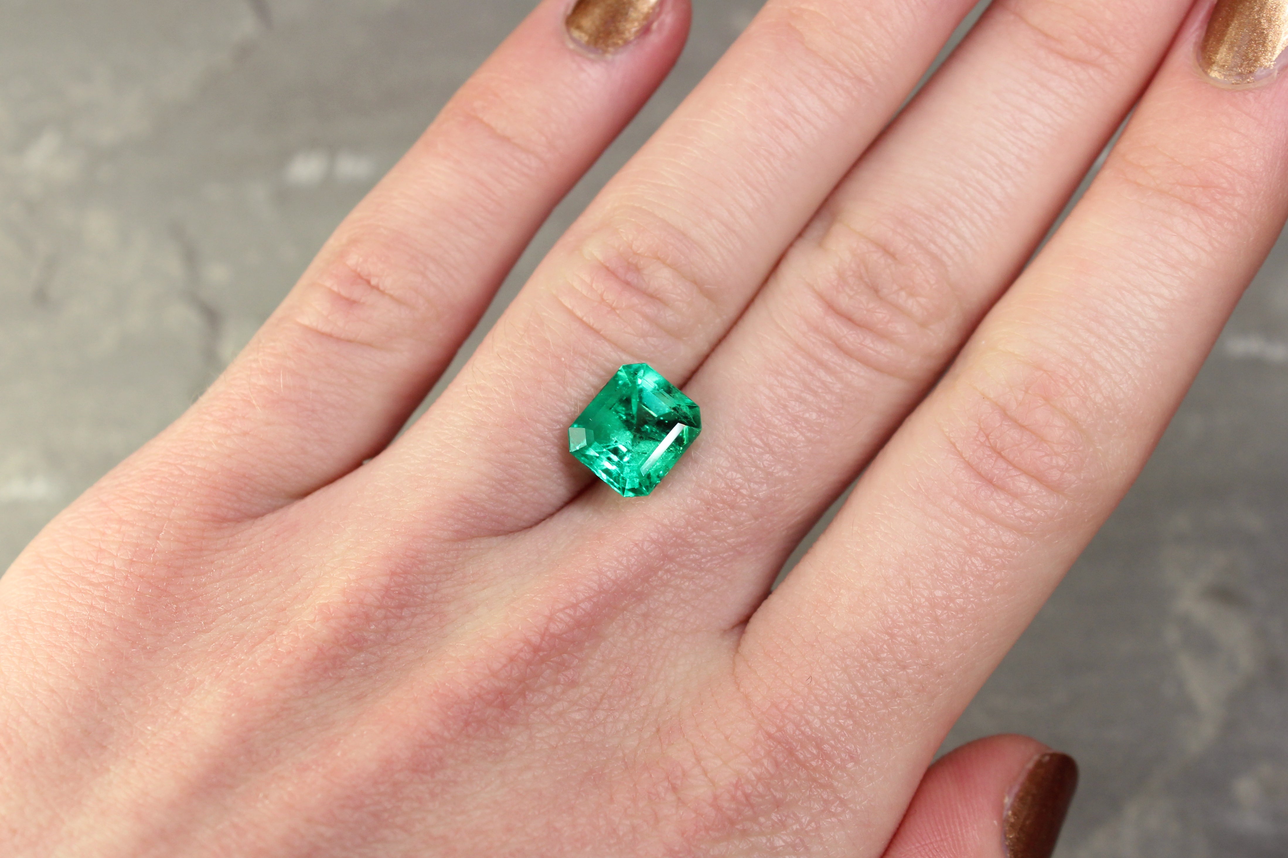 3.25ct Octagon Emerald, Colombia - 9.73 x 8.47 x 6.47mm