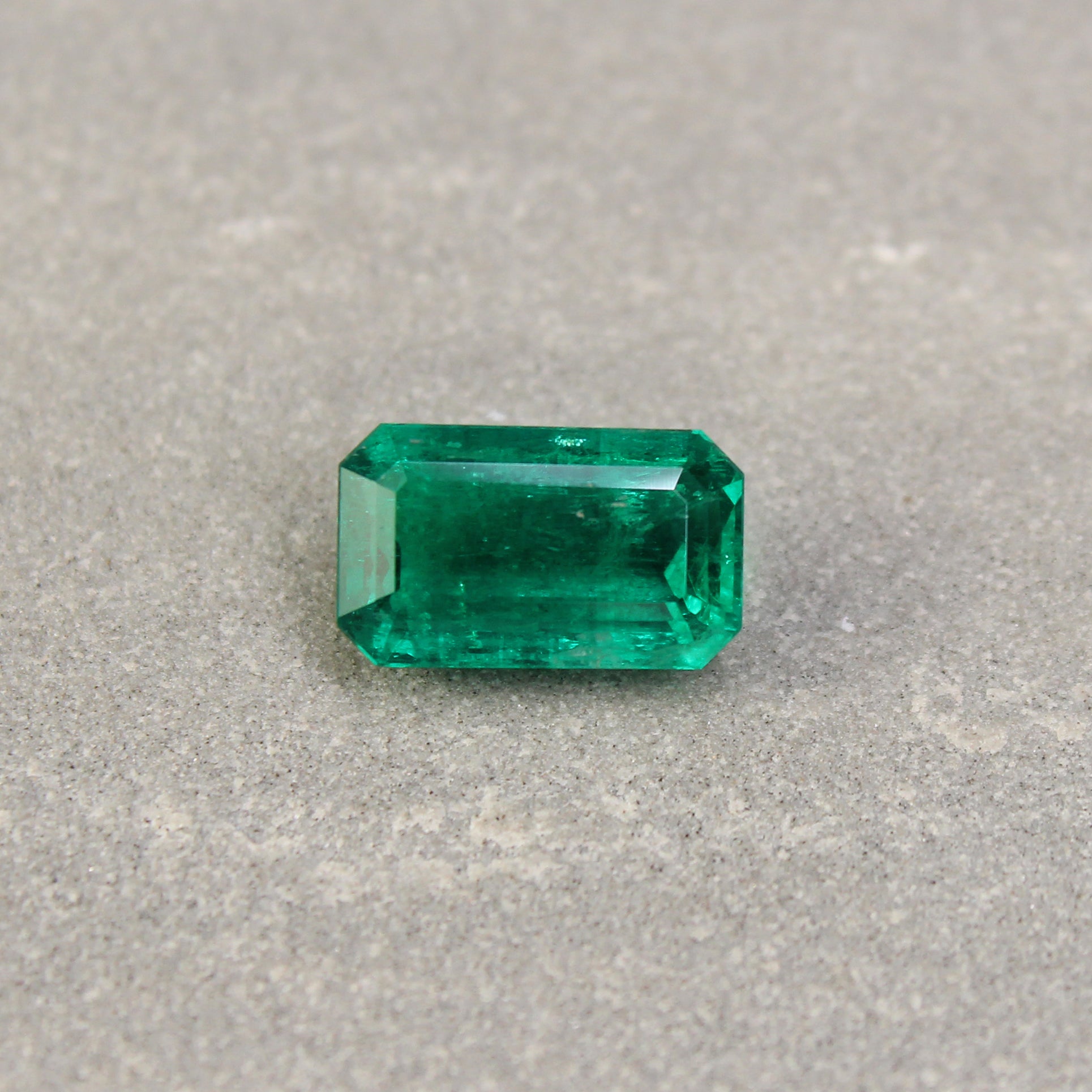 4.12ct Bluish Green, Octagon Emerald, Oiled, Colombia - 12.12 x 7.30 x 5.32mm