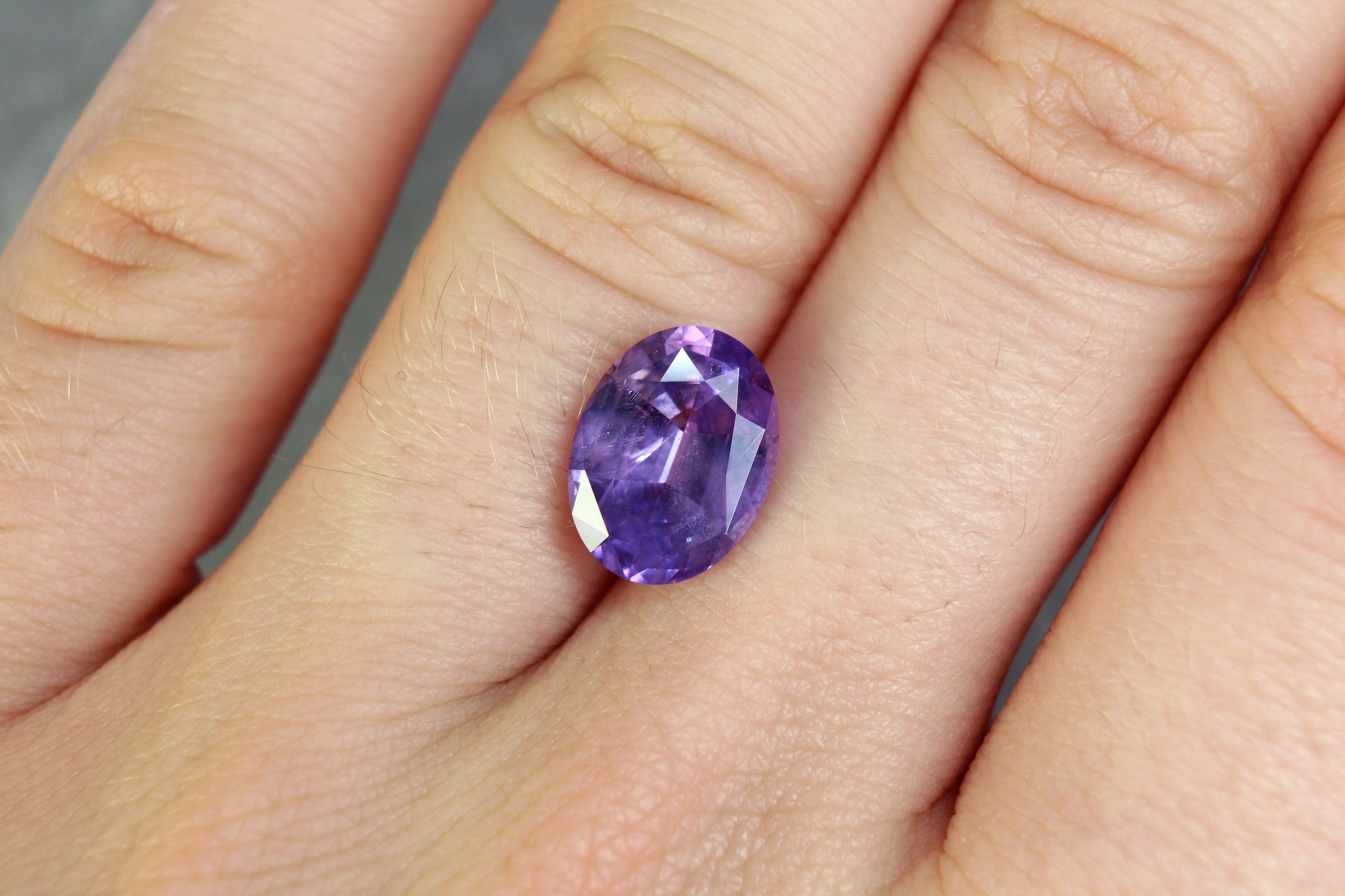 4.14ct Purple, Oval Sapphire, No Heat, Sri Lanka - 11.37 x 8.63 x 5.05mm