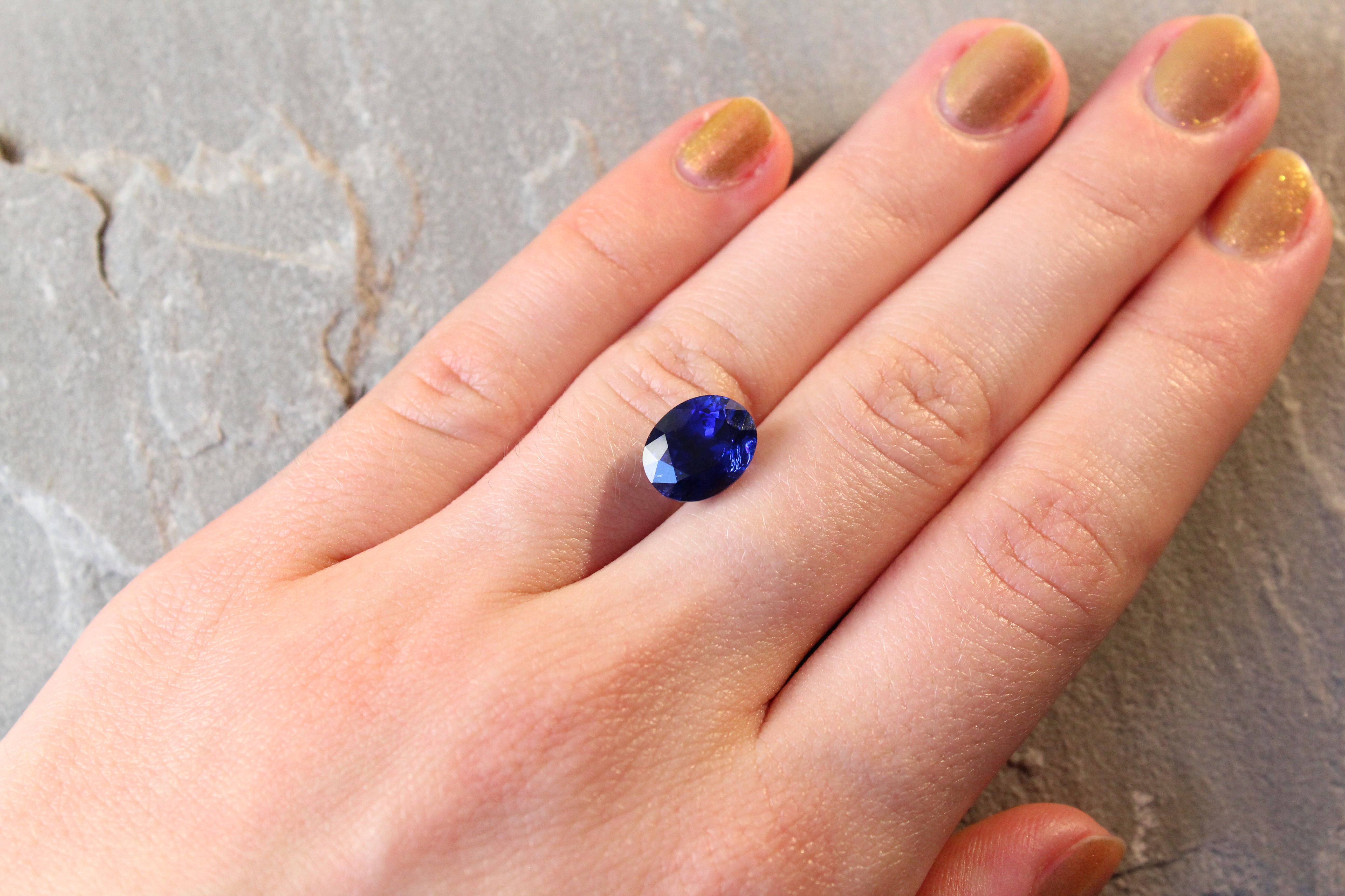 5.20ct Vivid, Royal Blue, Oval Sapphire, Sri Lanka - 10.45 x 8.46 x 6.86mm