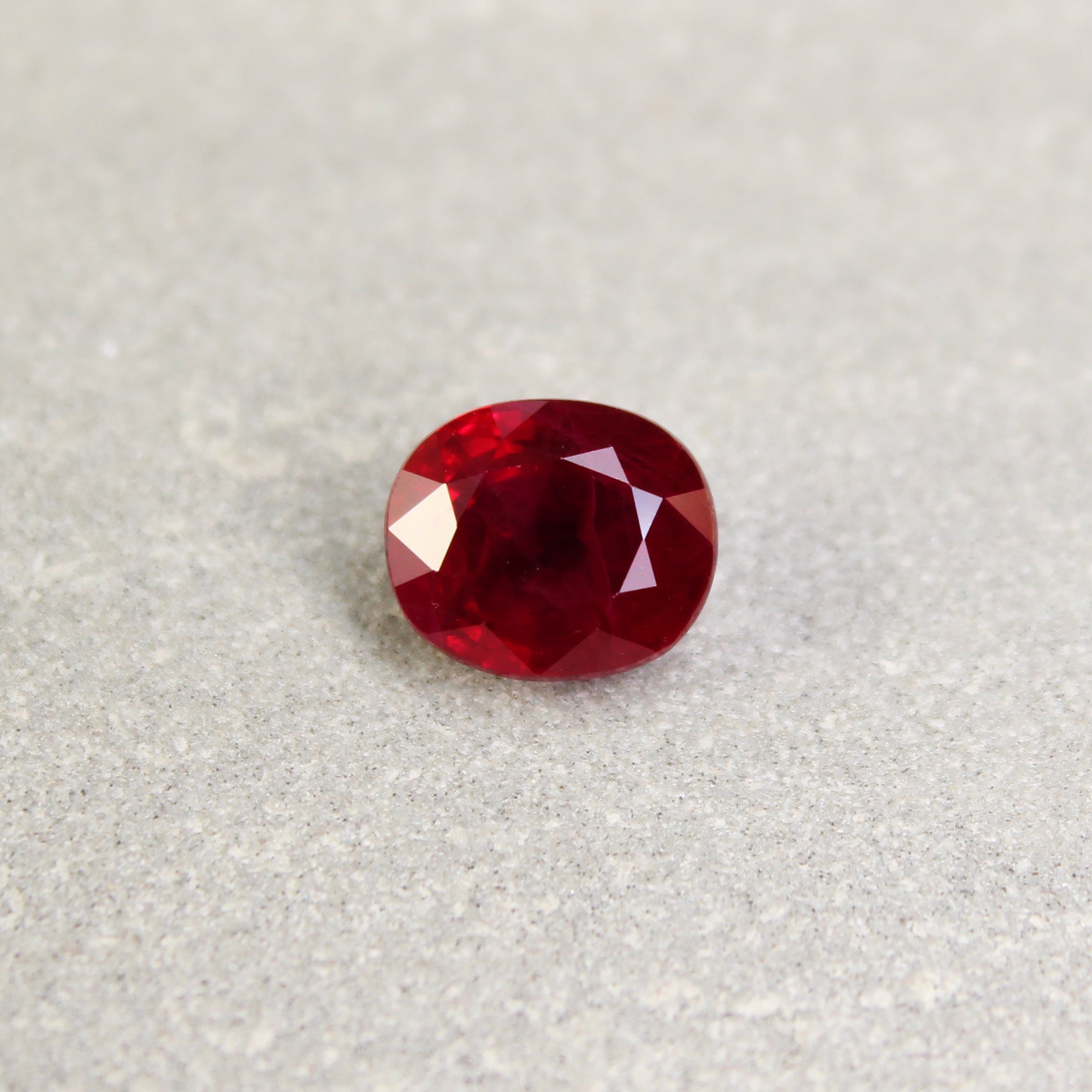 Ruby, Red, Oval, Heated, Unknown