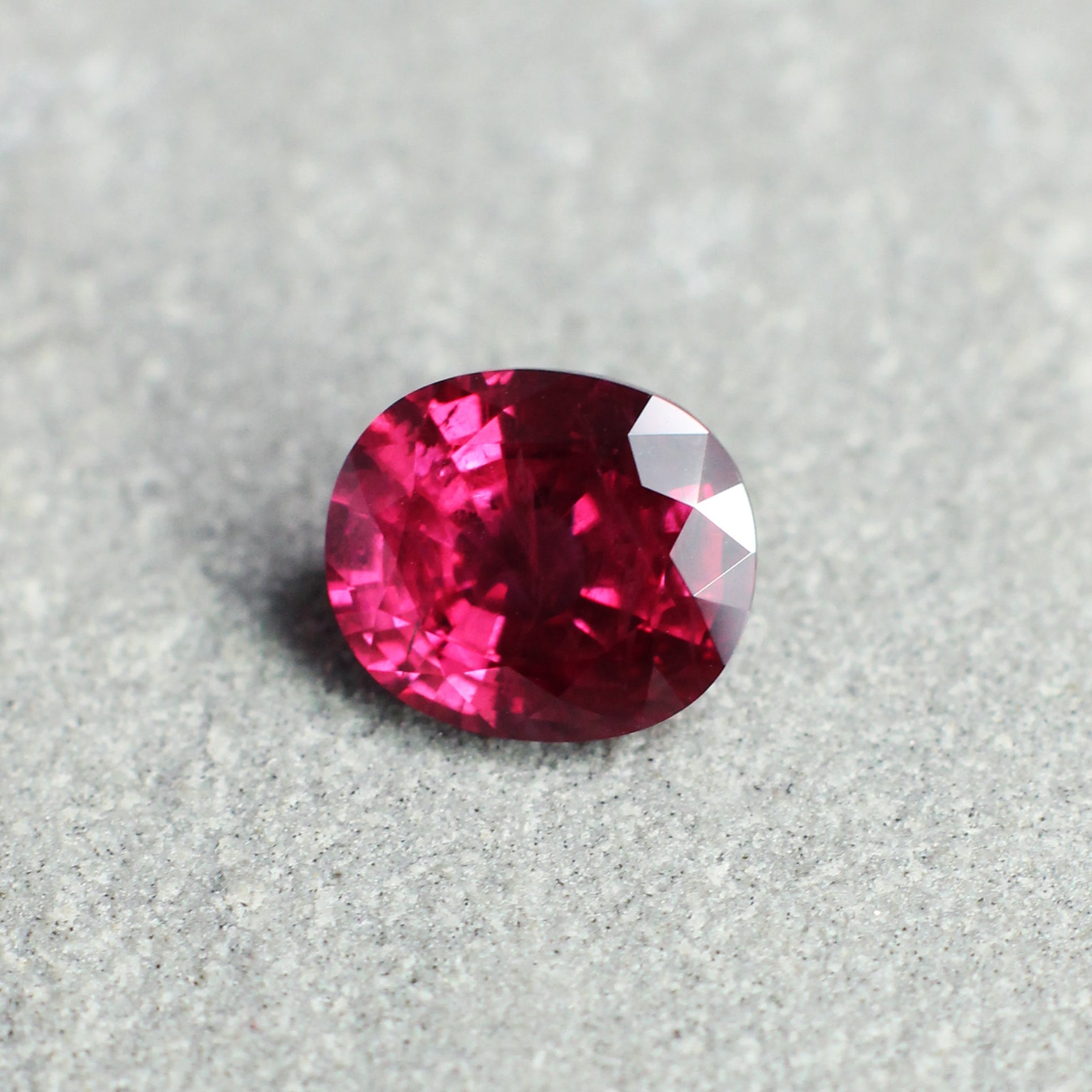 3.17ct Purplish Red, Cushion Ruby, Thailand - 9.10 x 7.85 x 5.06mm