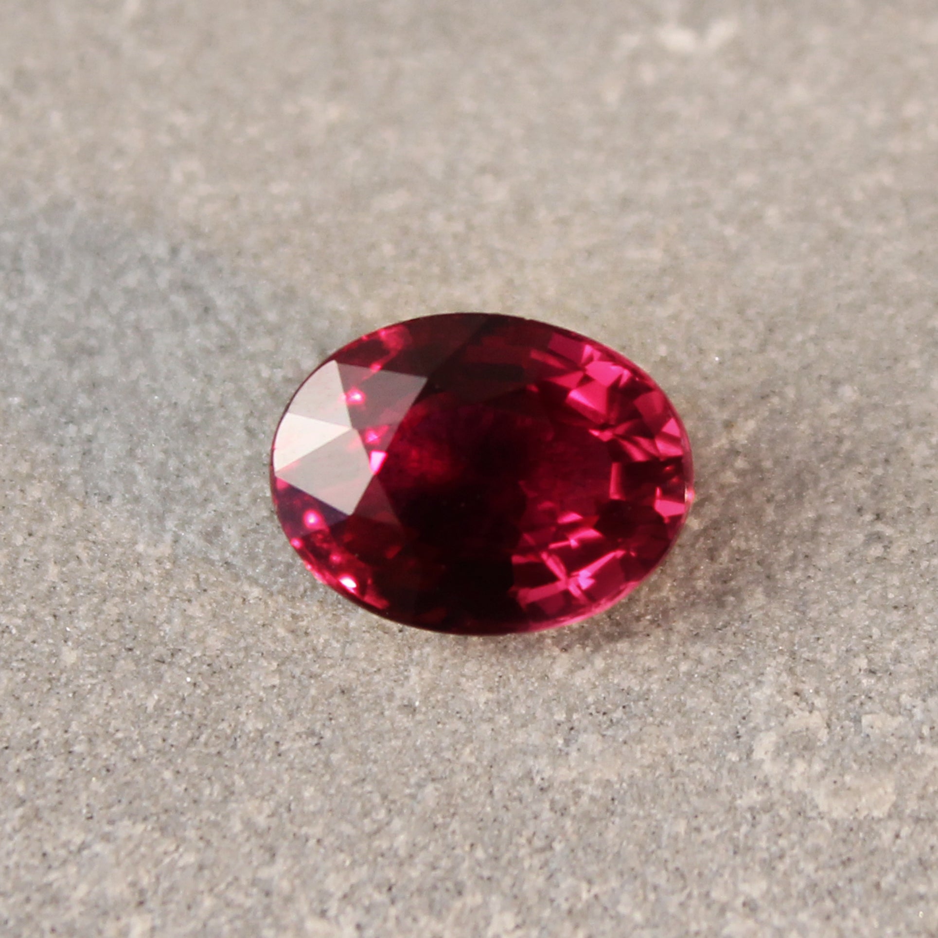 2.00ct Vivid, Pigeon's Blood Red, Oval Ruby, No Heat, Mozambique - 8.89 x 6.46 x 4.02mm